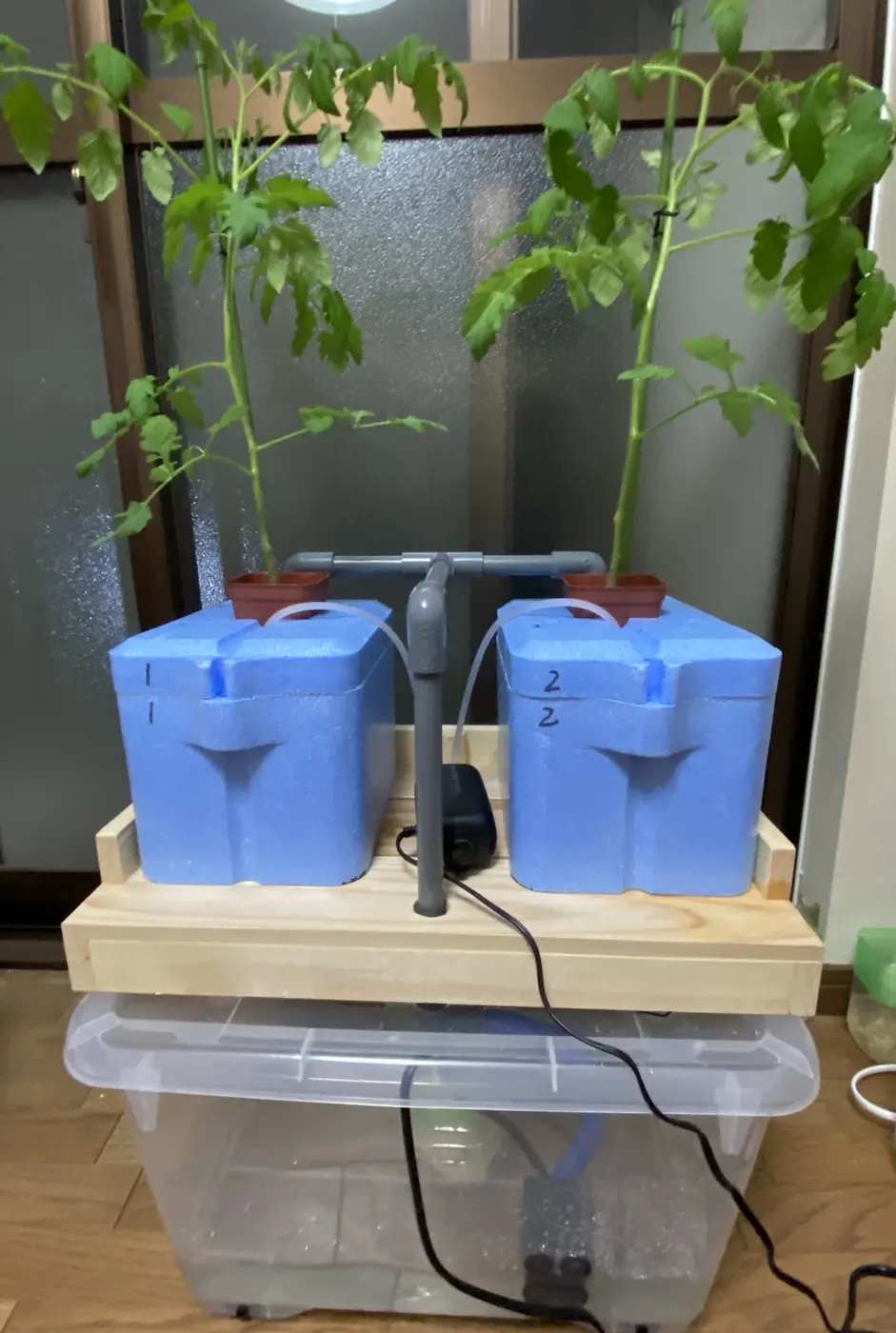 水を循環させるために組み上げた設備