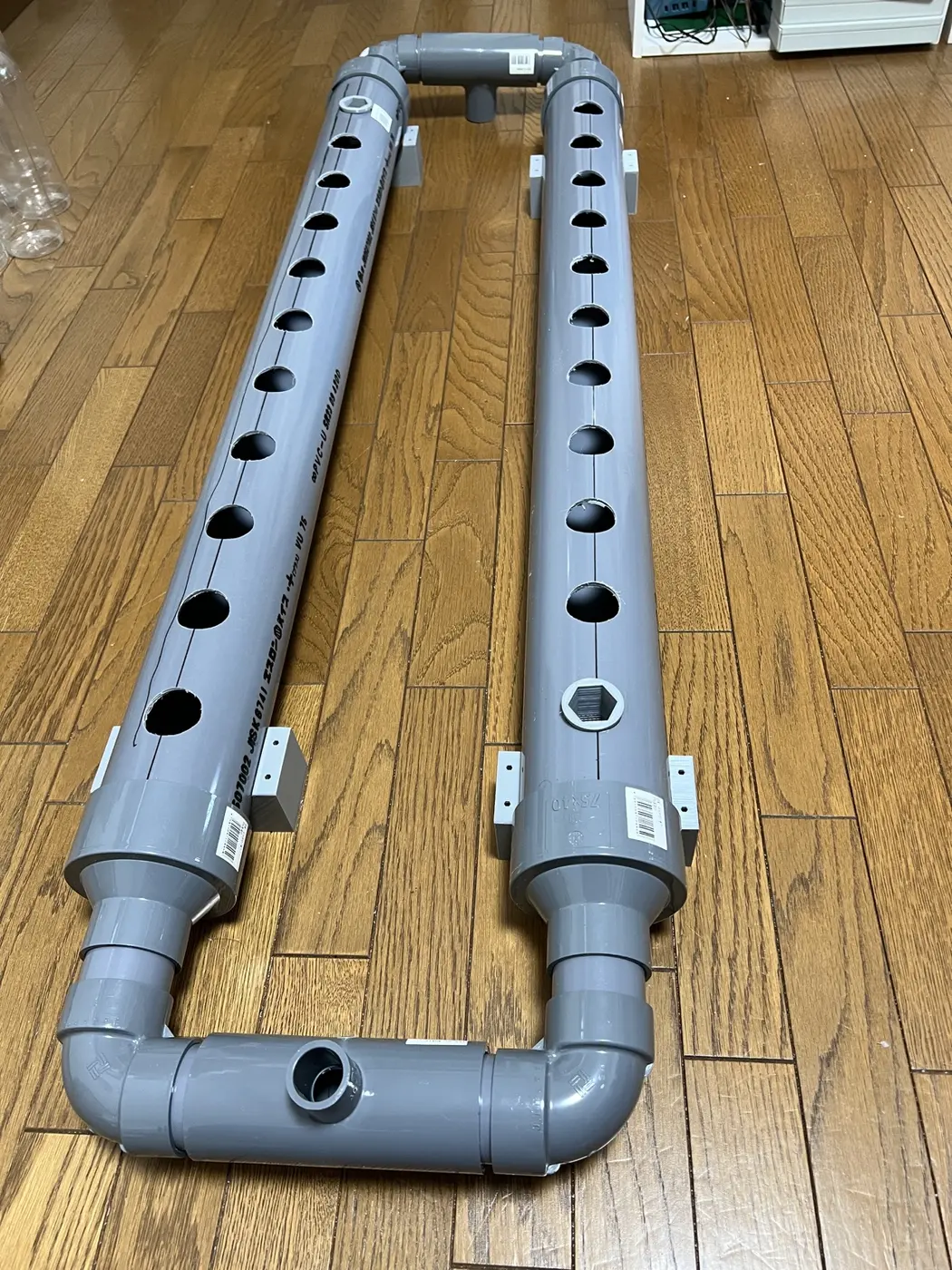 塩ビ管を加工して製作した水耕栽培ユニット